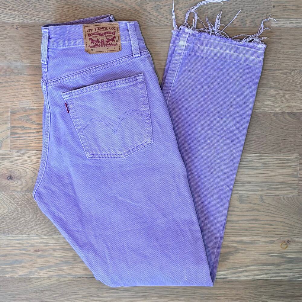 Levi's Straight Leg Jeans in Lavender Purple